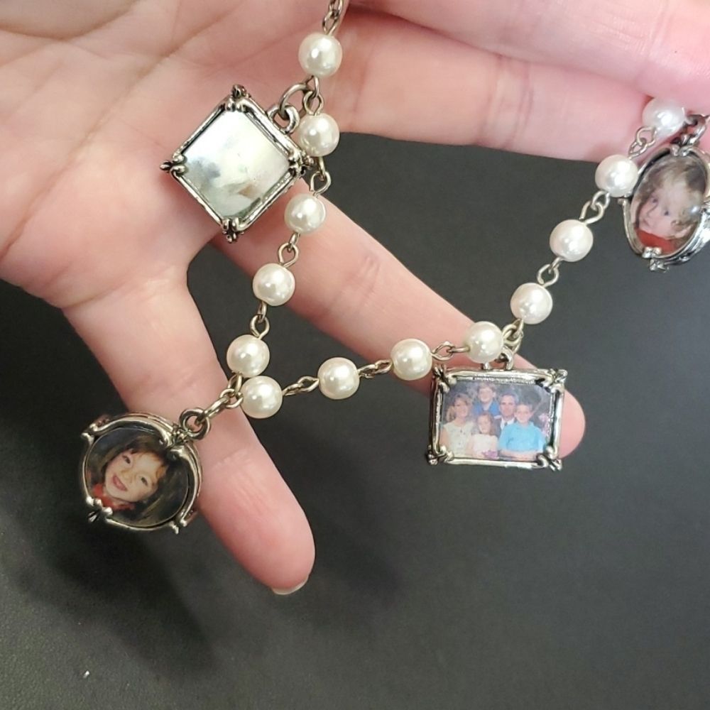 Faux pearl photo bracelet 7.25"